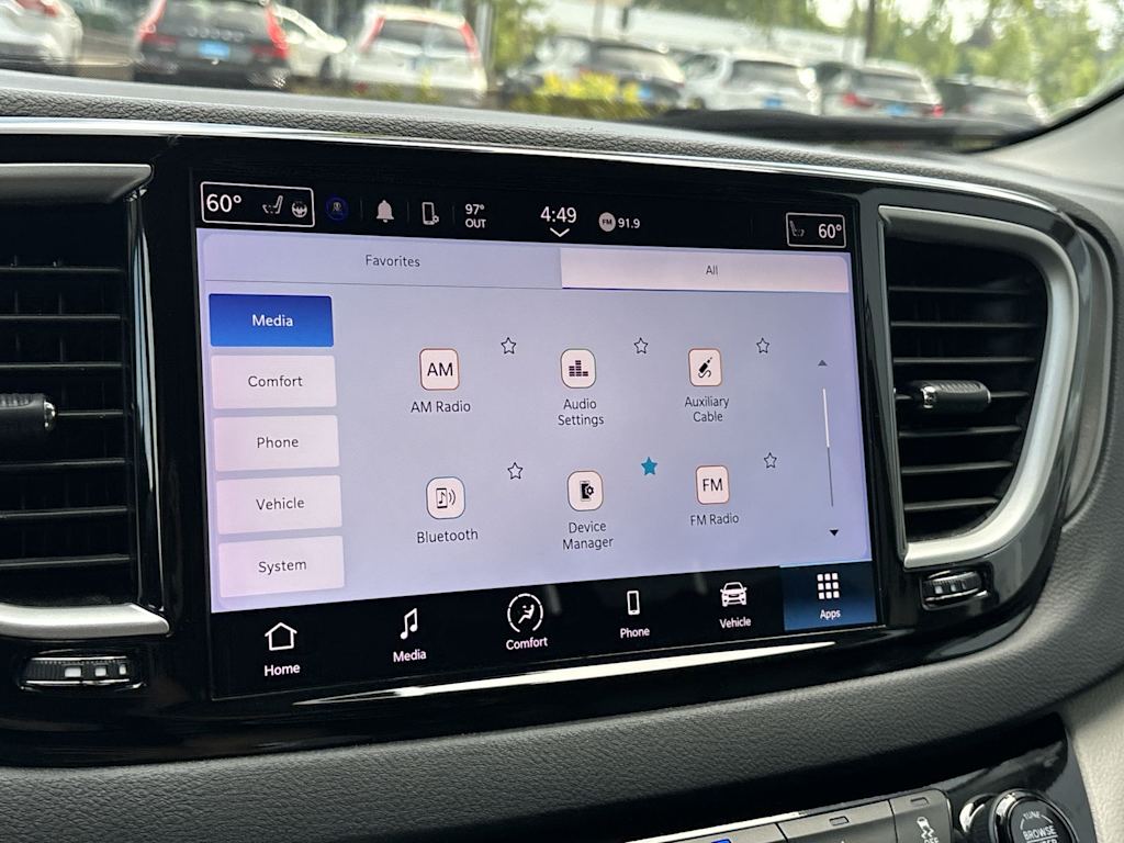 Thumbnail: 2024 Chrysler Pacifica - 17
