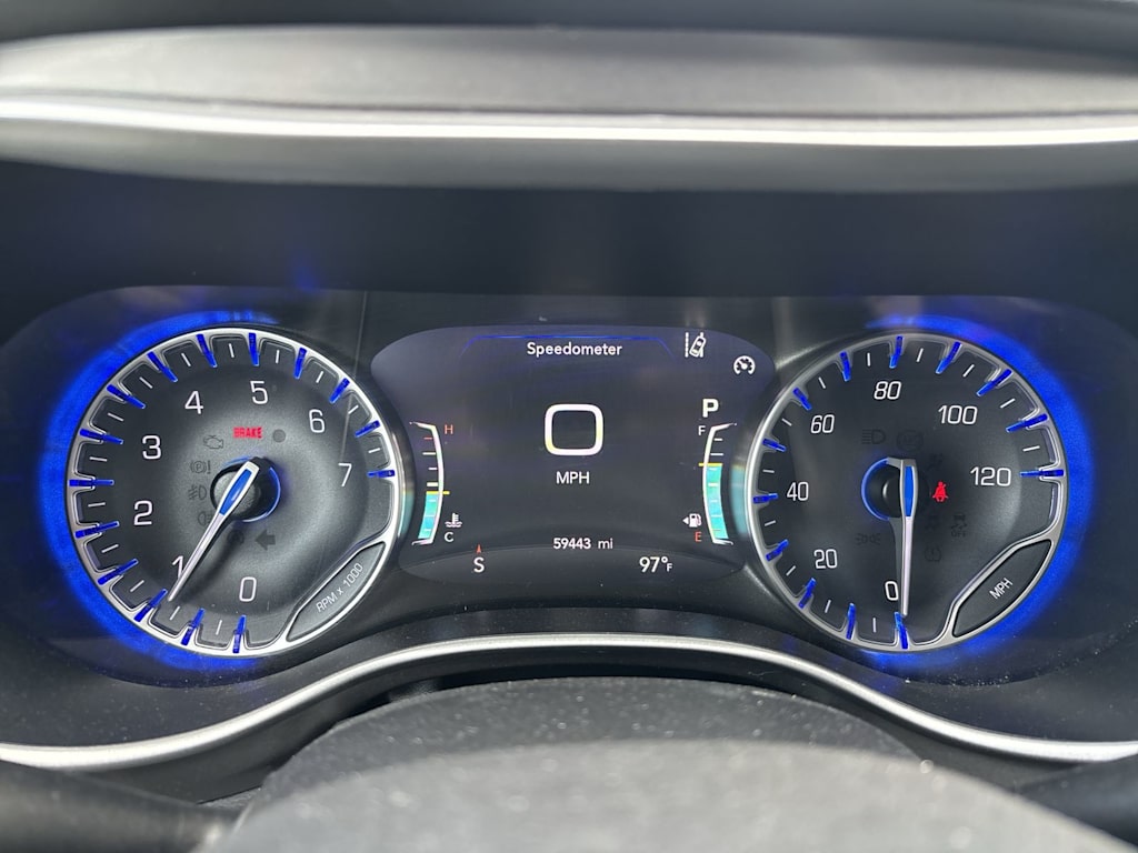 Thumbnail: 2024 Chrysler Pacifica - 6