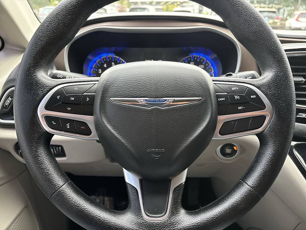 Thumbnail: 2020 Chrysler Voyager - 2