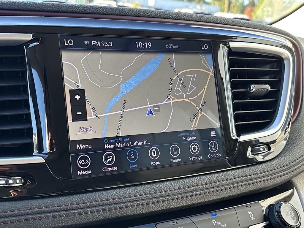 Thumbnail: 2020 Chrysler Pacifica - 20