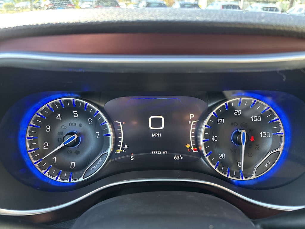 Thumbnail: 2020 Chrysler Pacifica - 9