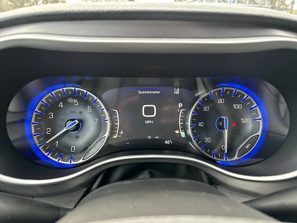 Thumbnail: 2026 Chrysler Pacifica - 11