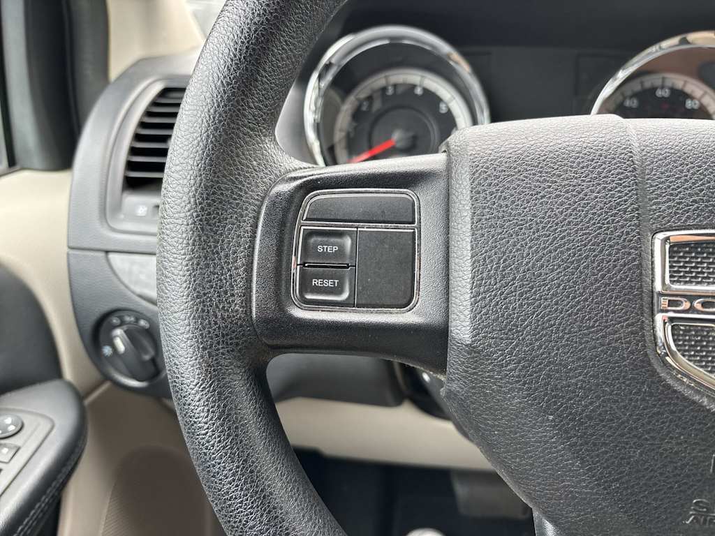 Thumbnail: 2014 Dodge Grand Caravan - 11