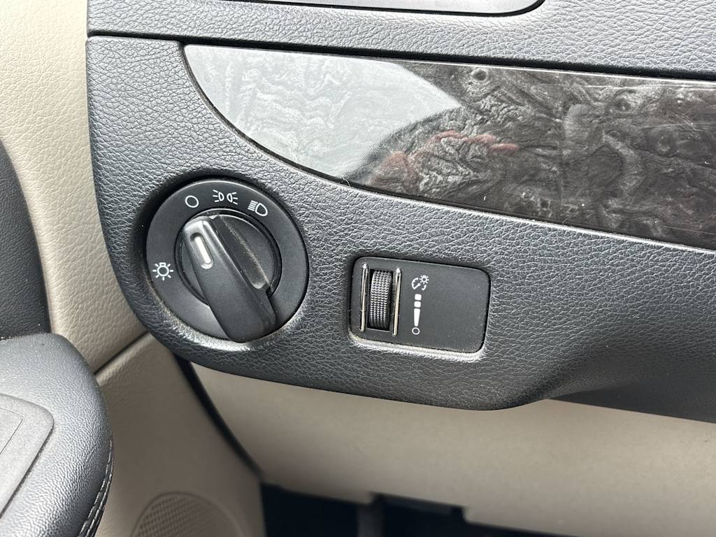 Thumbnail: 2014 Dodge Grand Caravan - 9