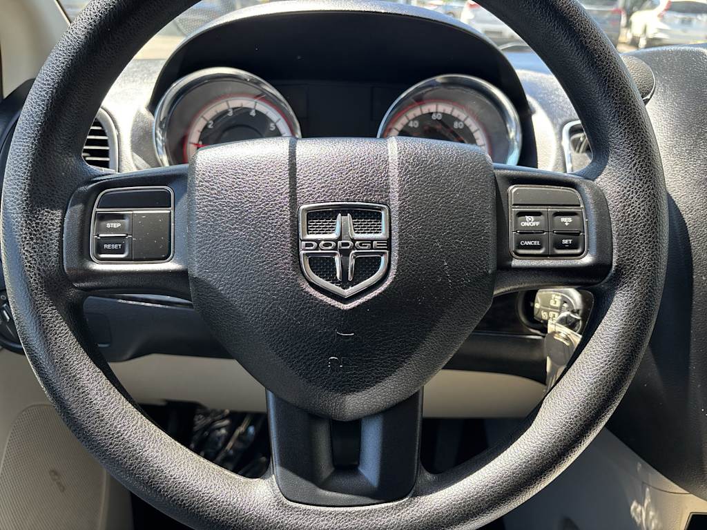 Thumbnail: 2014 Dodge Grand Caravan - 2