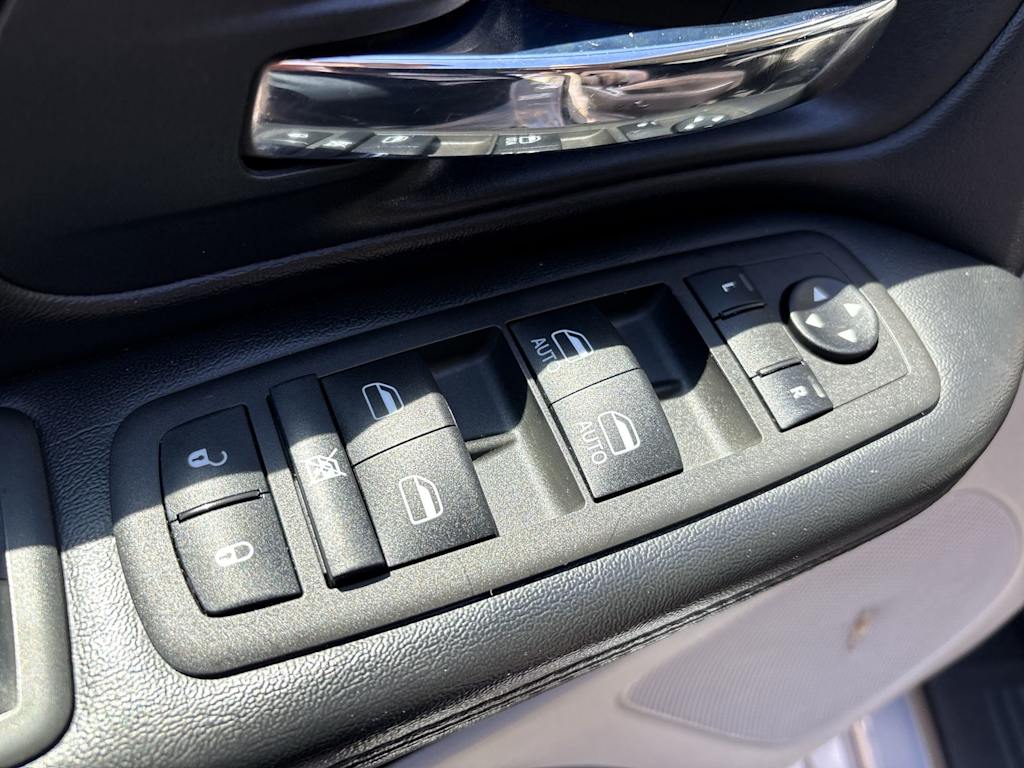 Thumbnail: 2014 Dodge Grand Caravan - 16