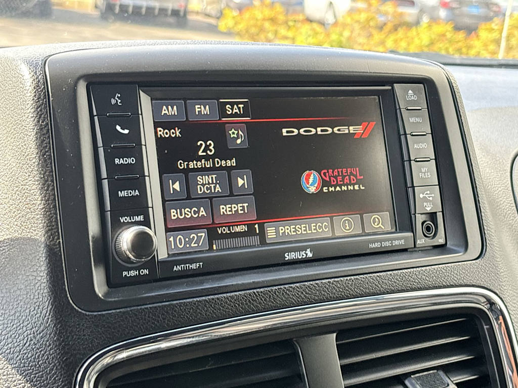 2016 Dodge Grand Caravan R/T 23
