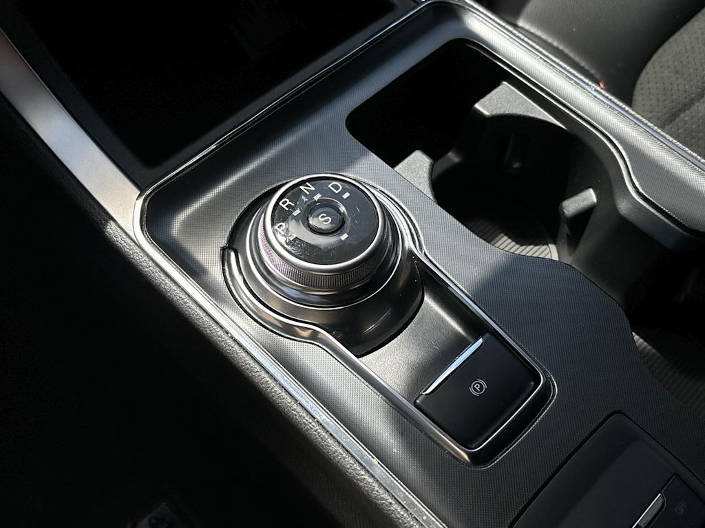 Thumbnail: 2022 Ford Edge - 9