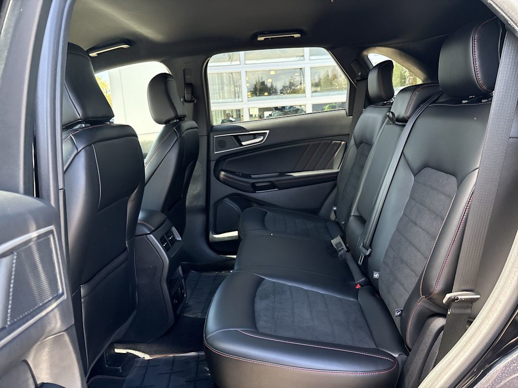 Thumbnail: 2022 Ford Edge - 11