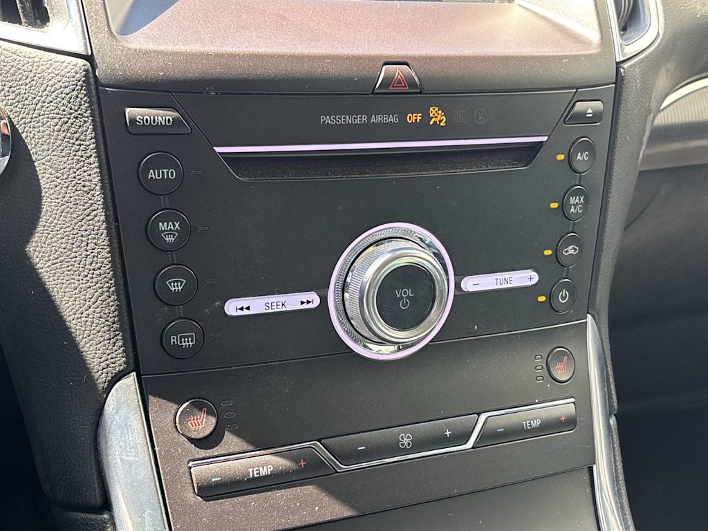 Thumbnail: 2019 Ford Edge - 19