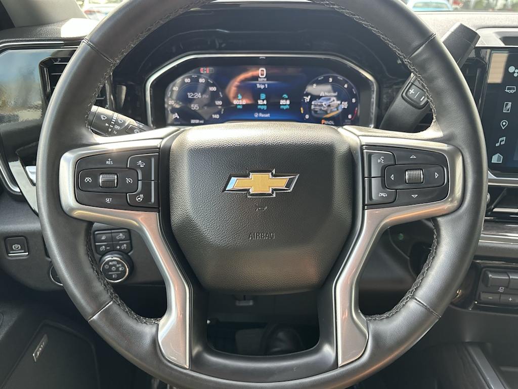 Thumbnail: 2024 Chevrolet Silverado 3500 - 2