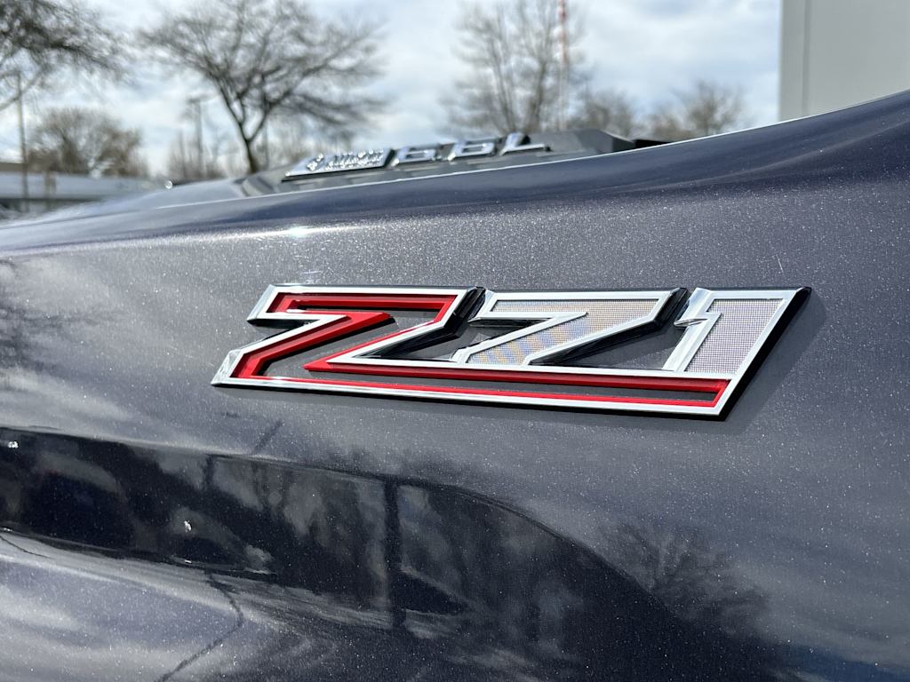 Thumbnail: 2024 Chevrolet Silverado 3500 - 12