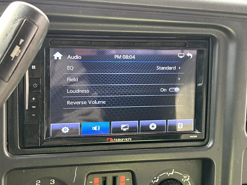 Thumbnail: 2004 Chevrolet Silverado 1500 - 21