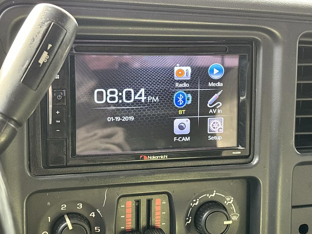 Thumbnail: 2004 Chevrolet Silverado 1500 - 18