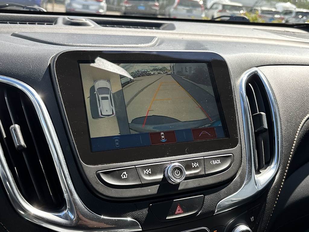 Thumbnail: 2018 Chevrolet Equinox - 20