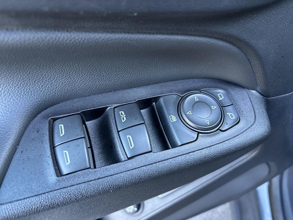 Thumbnail: 2018 Chevrolet Equinox - 12