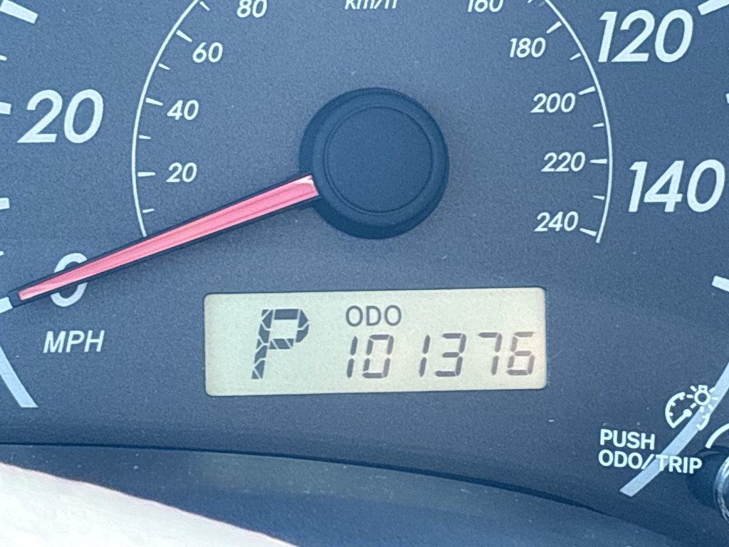 2011 Toyota Corolla LE 28