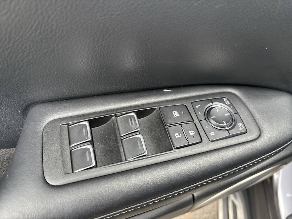 Thumbnail: 2017 Lexus RX - 15
