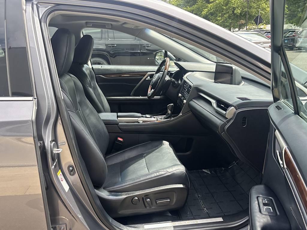 Thumbnail: 2019 Lexus RX - 6