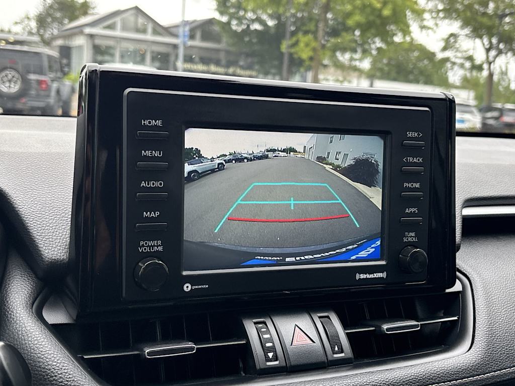 Thumbnail: 2022 Toyota RAV4 - 20