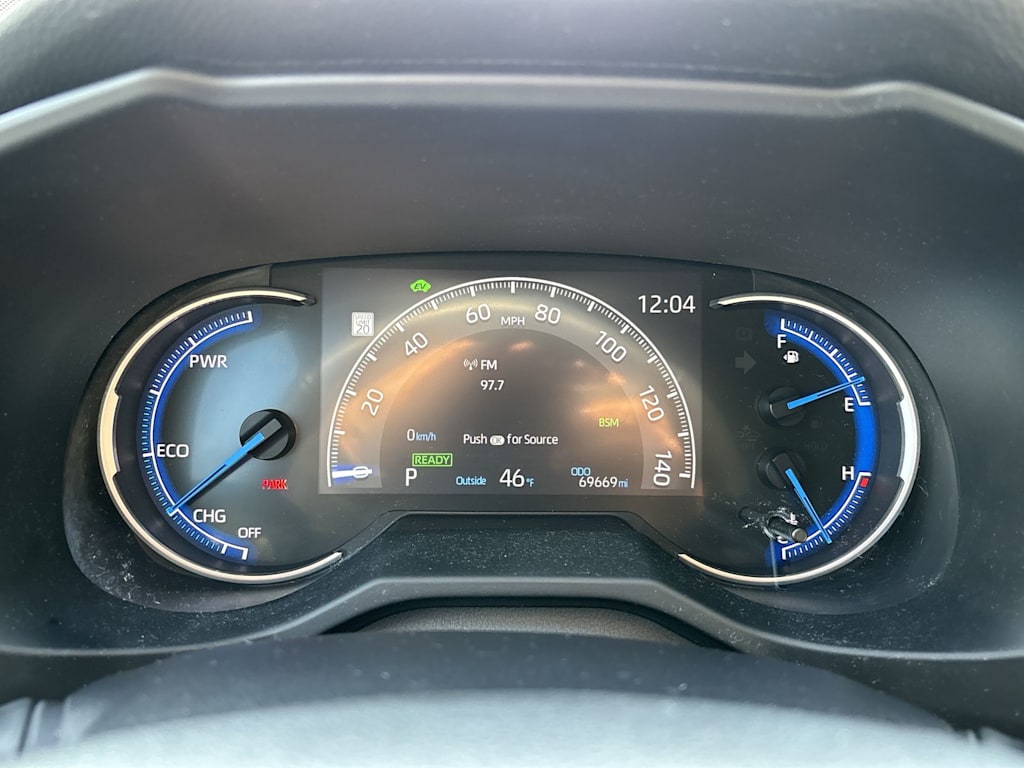 Thumbnail: 2022 Toyota RAV4 - 11