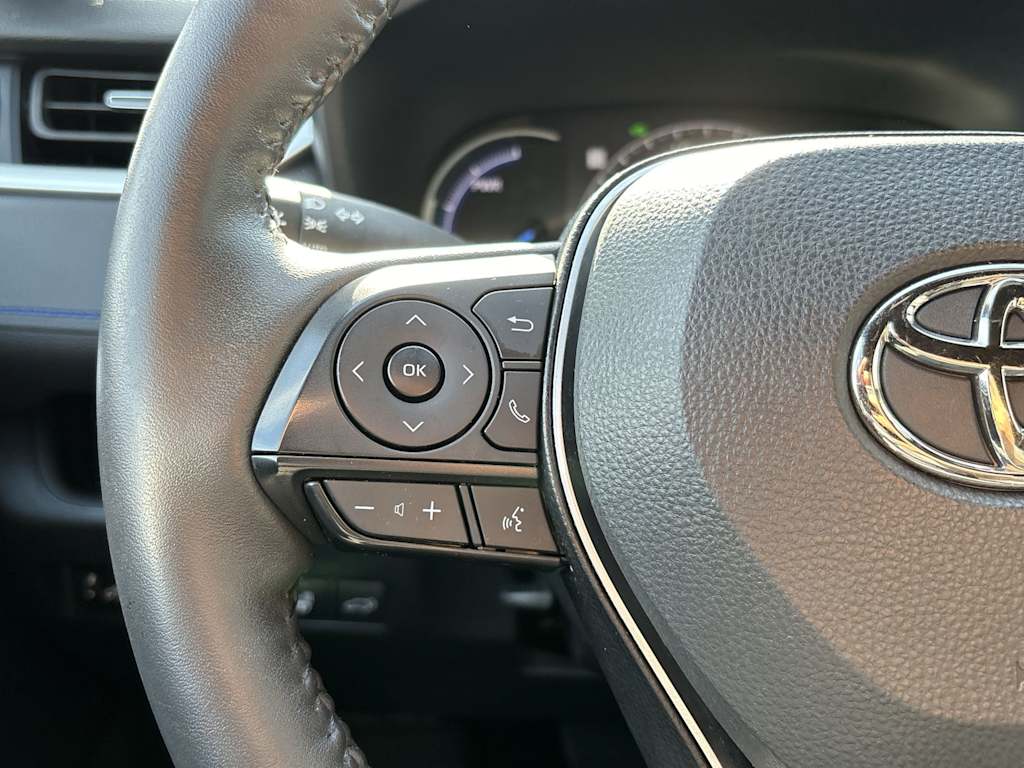 Thumbnail: 2022 Toyota RAV4 - 16