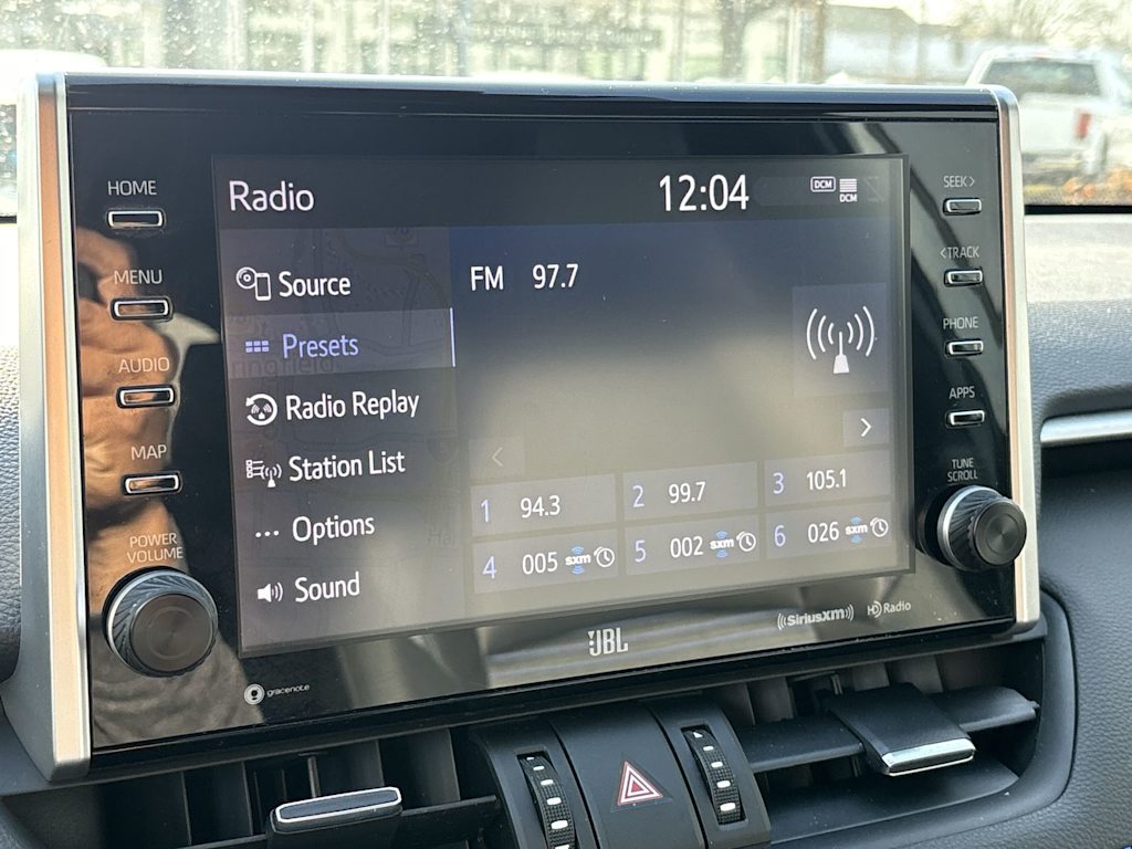 Thumbnail: 2022 Toyota RAV4 - 21