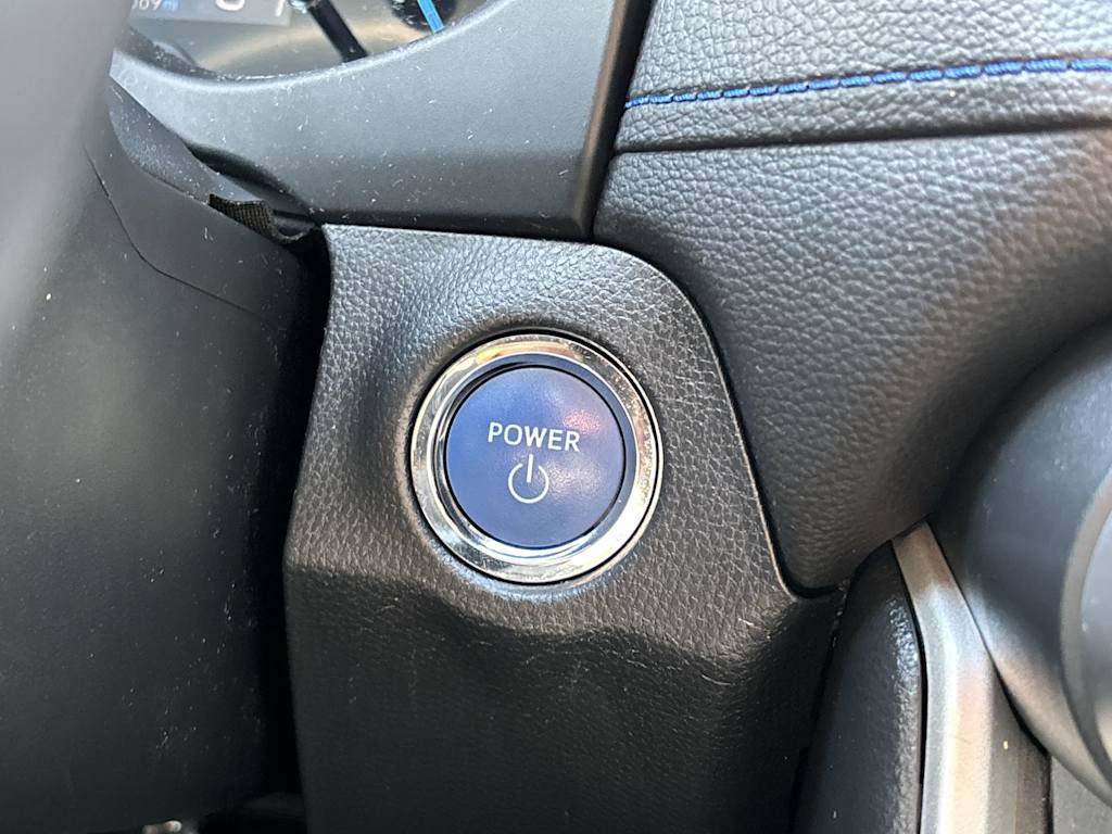 Thumbnail: 2022 Toyota RAV4 - 19