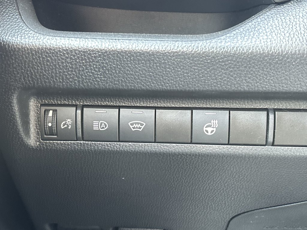 Thumbnail: 2023 Toyota RAV4 - 19