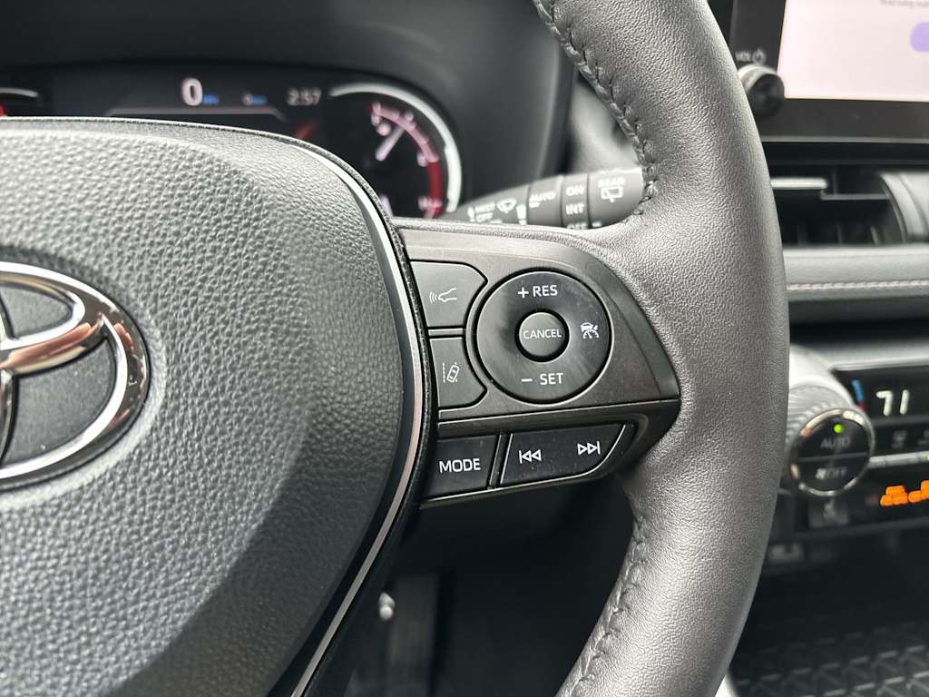 Thumbnail: 2024 Toyota RAV4 - 15