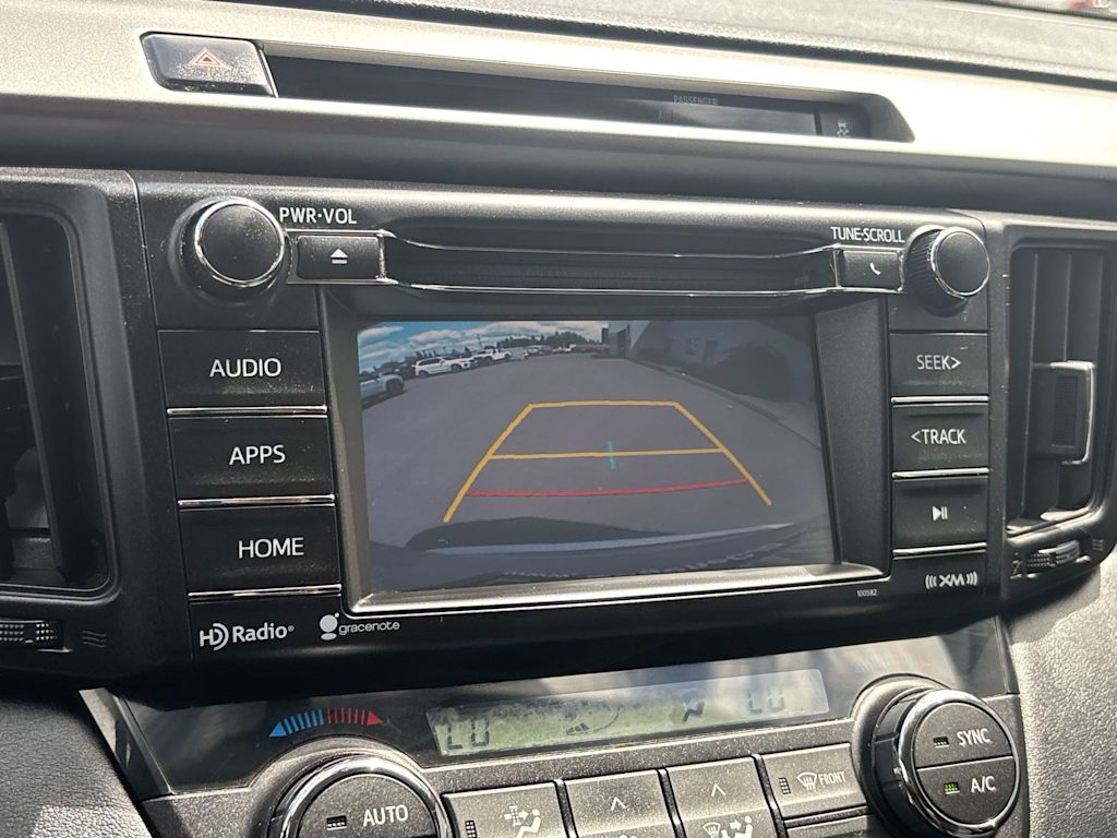Thumbnail: 2016 Toyota RAV4 - 23