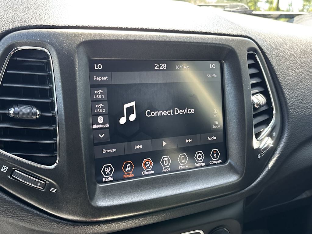 Thumbnail: 2019 Jeep Compass - 16