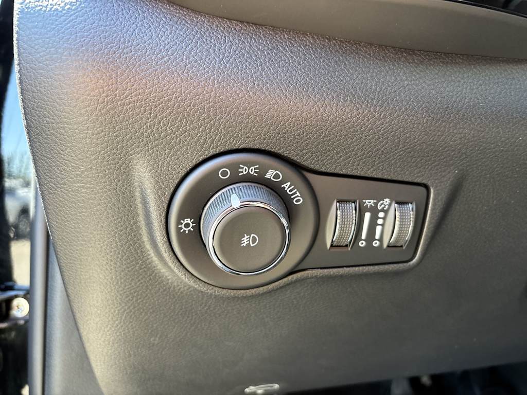 Thumbnail: 2026 Jeep Compass - 15