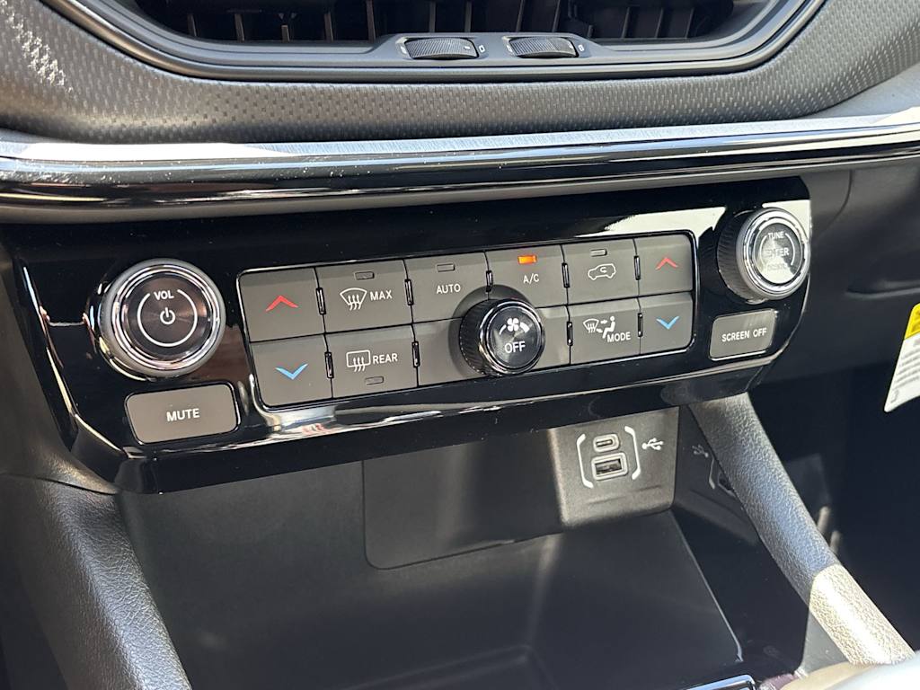 Thumbnail: 2026 Jeep Compass - 24