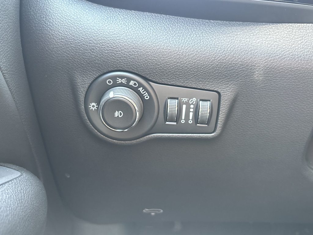 Thumbnail: 2026 Jeep Compass - 18