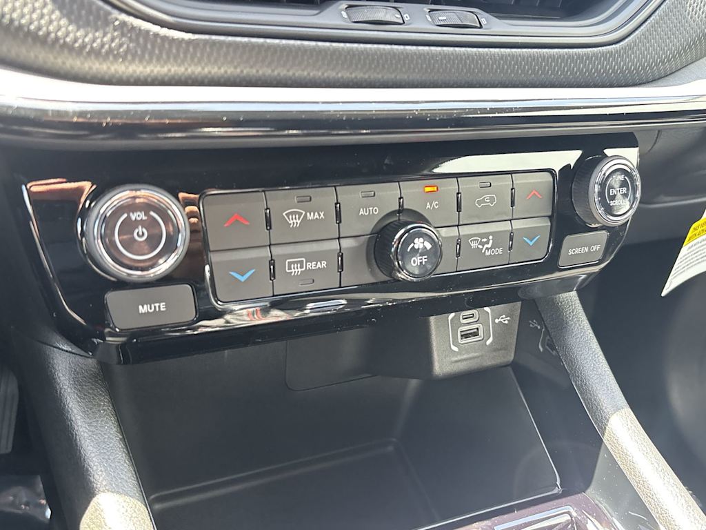 Thumbnail: 2026 Jeep Compass - 27
