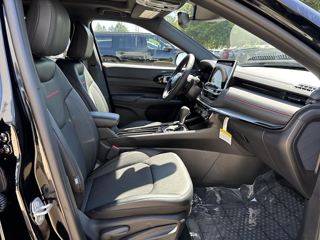 Thumbnail: 2026 Jeep Compass - 6