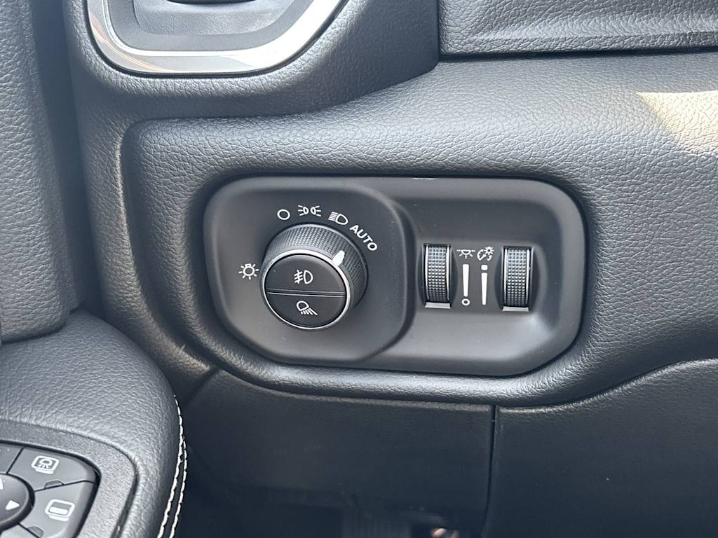 Thumbnail: 2026 RAM 3500 - 17