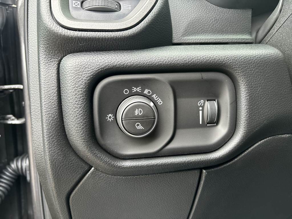 Thumbnail: 2026 RAM 2500 - 14
