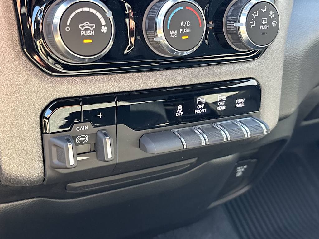 Thumbnail: 2026 RAM 1500 - 22