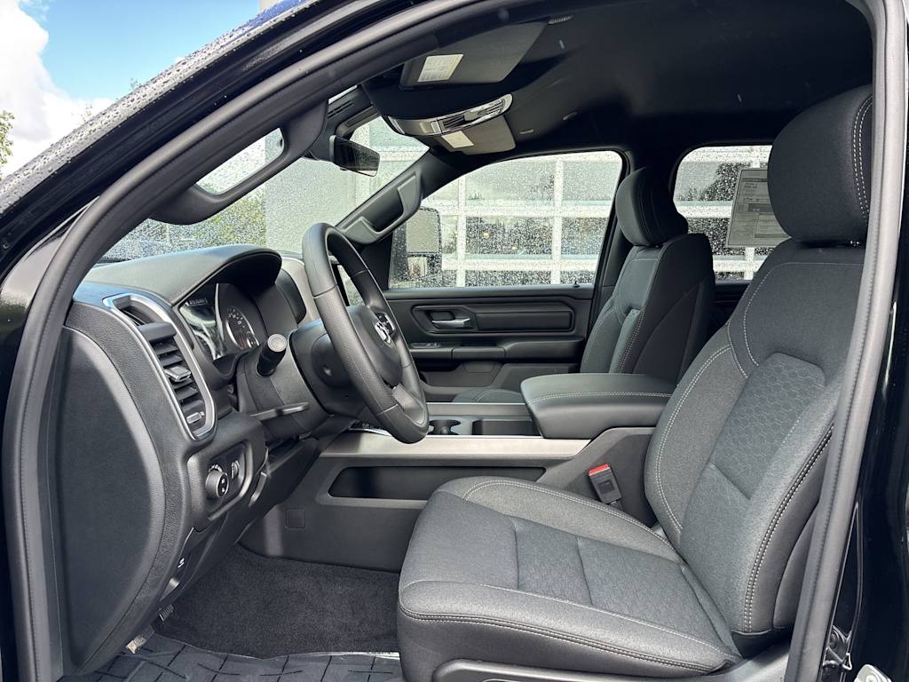 Thumbnail: 2026 RAM 1500 - 6