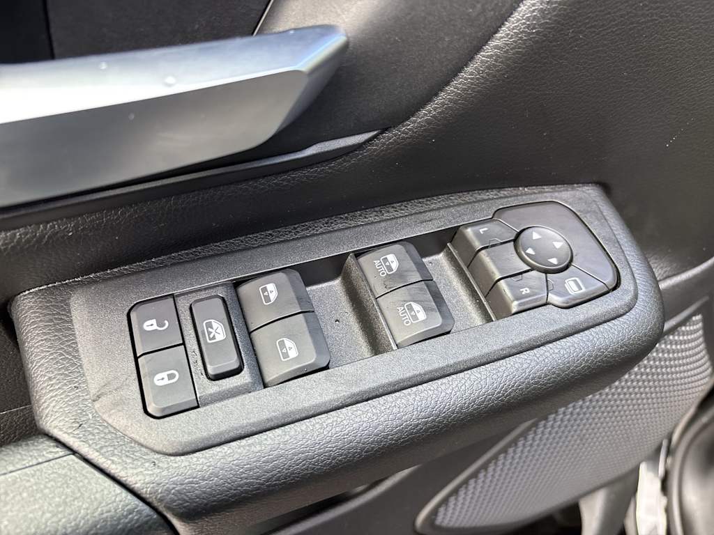 Thumbnail: 2026 RAM 1500 - 11