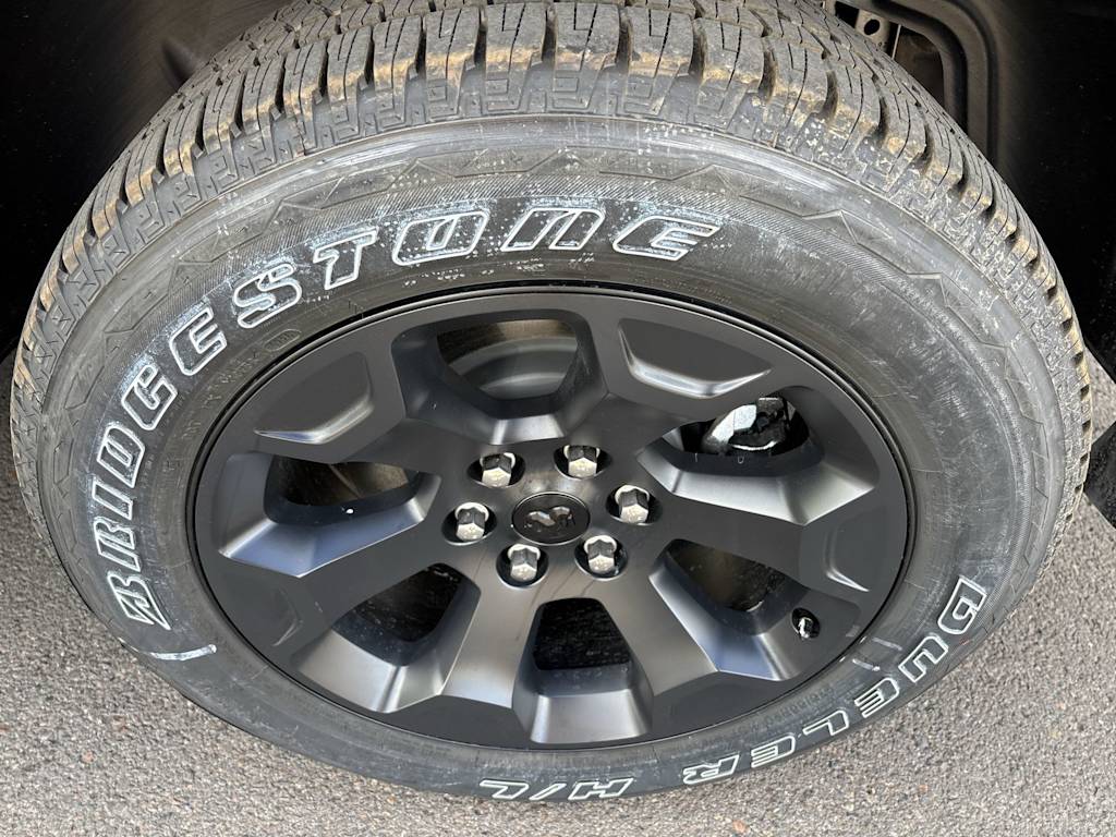 Thumbnail: 2026 RAM 1500 - 5