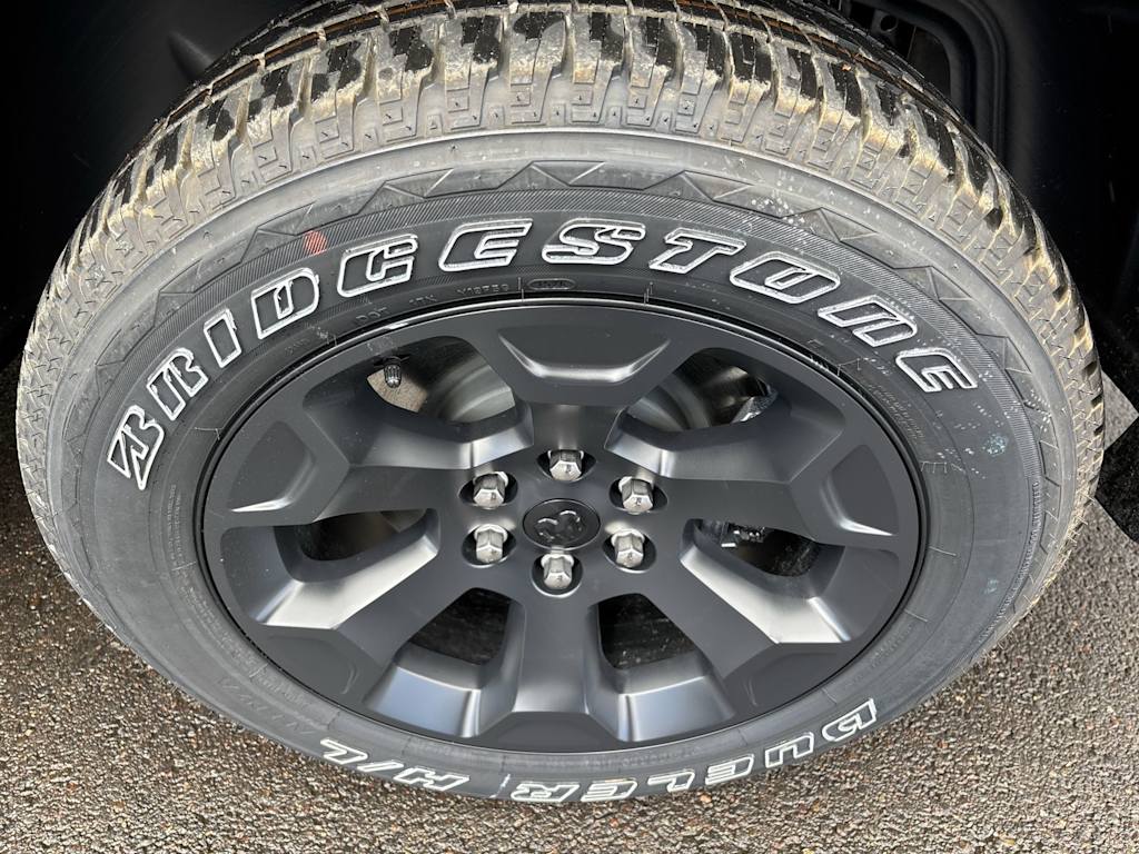 Thumbnail: 2026 RAM 1500 - 4