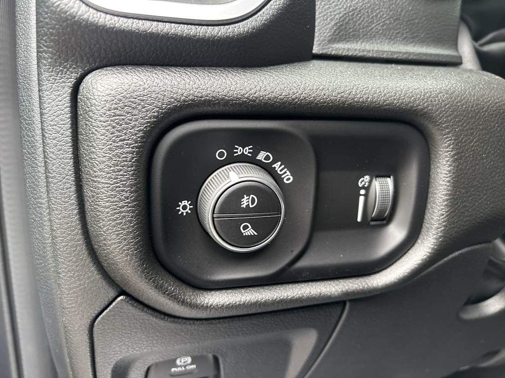 Thumbnail: 2026 RAM 1500 - 12