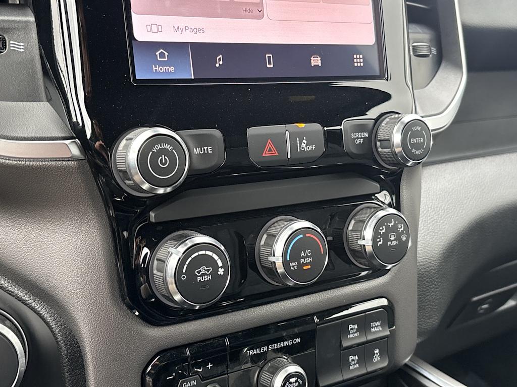 Thumbnail: 2026 RAM 1500 - 19