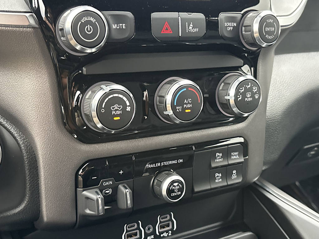 Thumbnail: 2026 RAM 1500 - 20