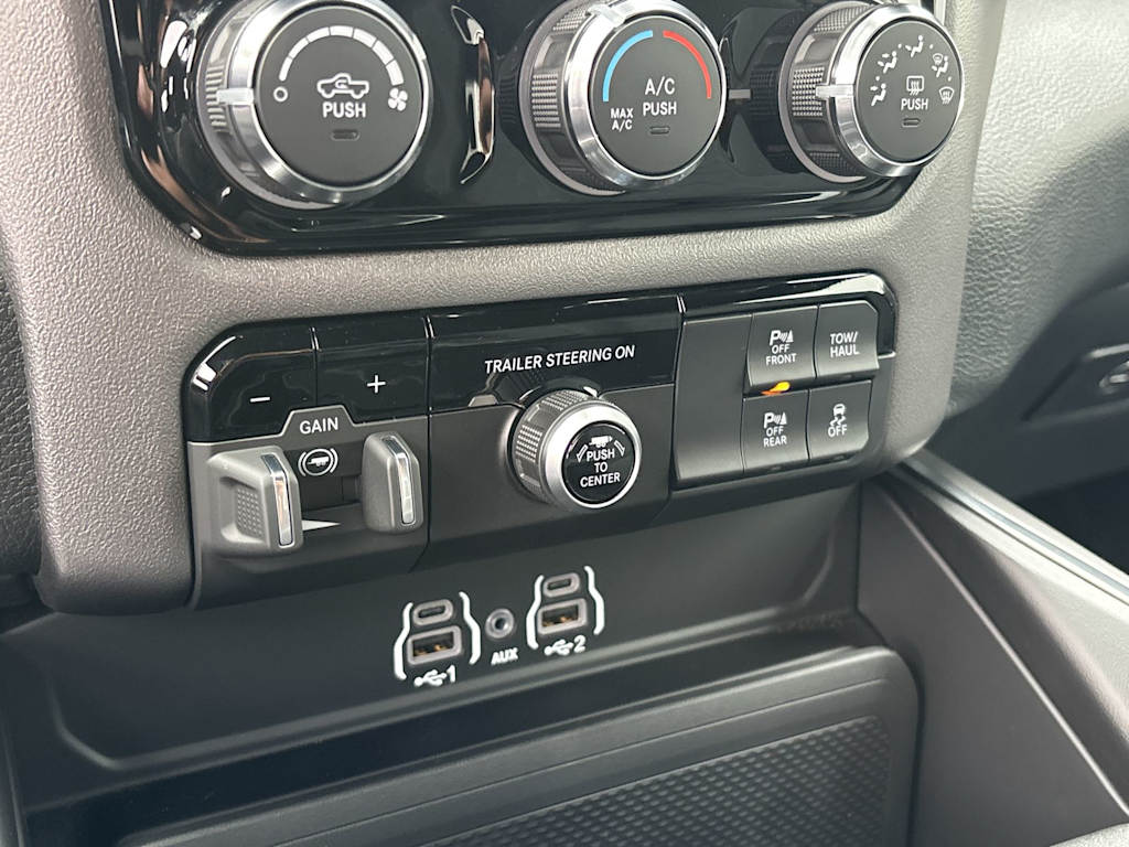 Thumbnail: 2026 RAM 1500 - 25