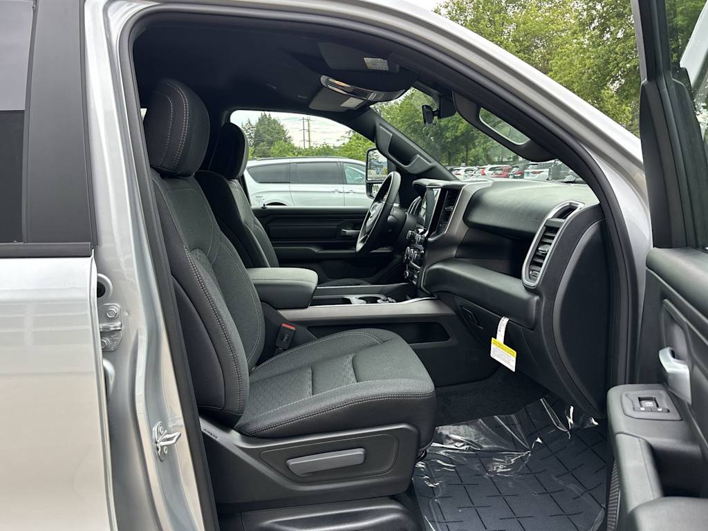 Thumbnail: 2026 RAM 1500 - 6