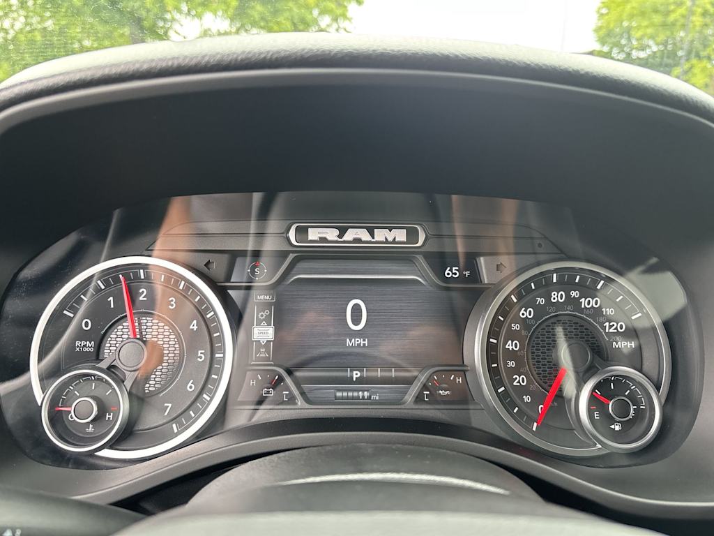 Thumbnail: 2026 RAM 1500 - 10